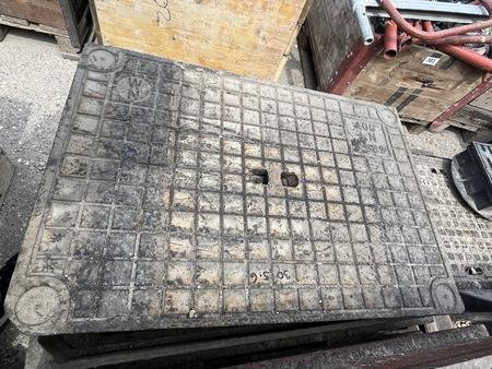 4 Stck Kanaldeckel ca.70/50/100 cm