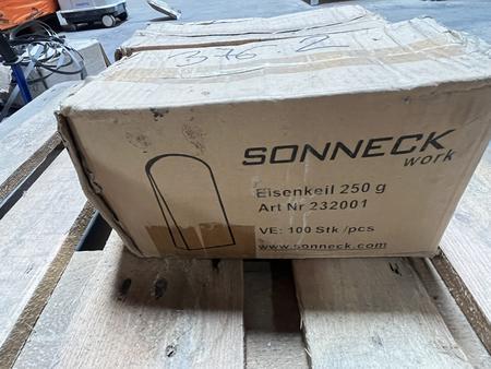 200 Stck Eisenkeile neu 250 g