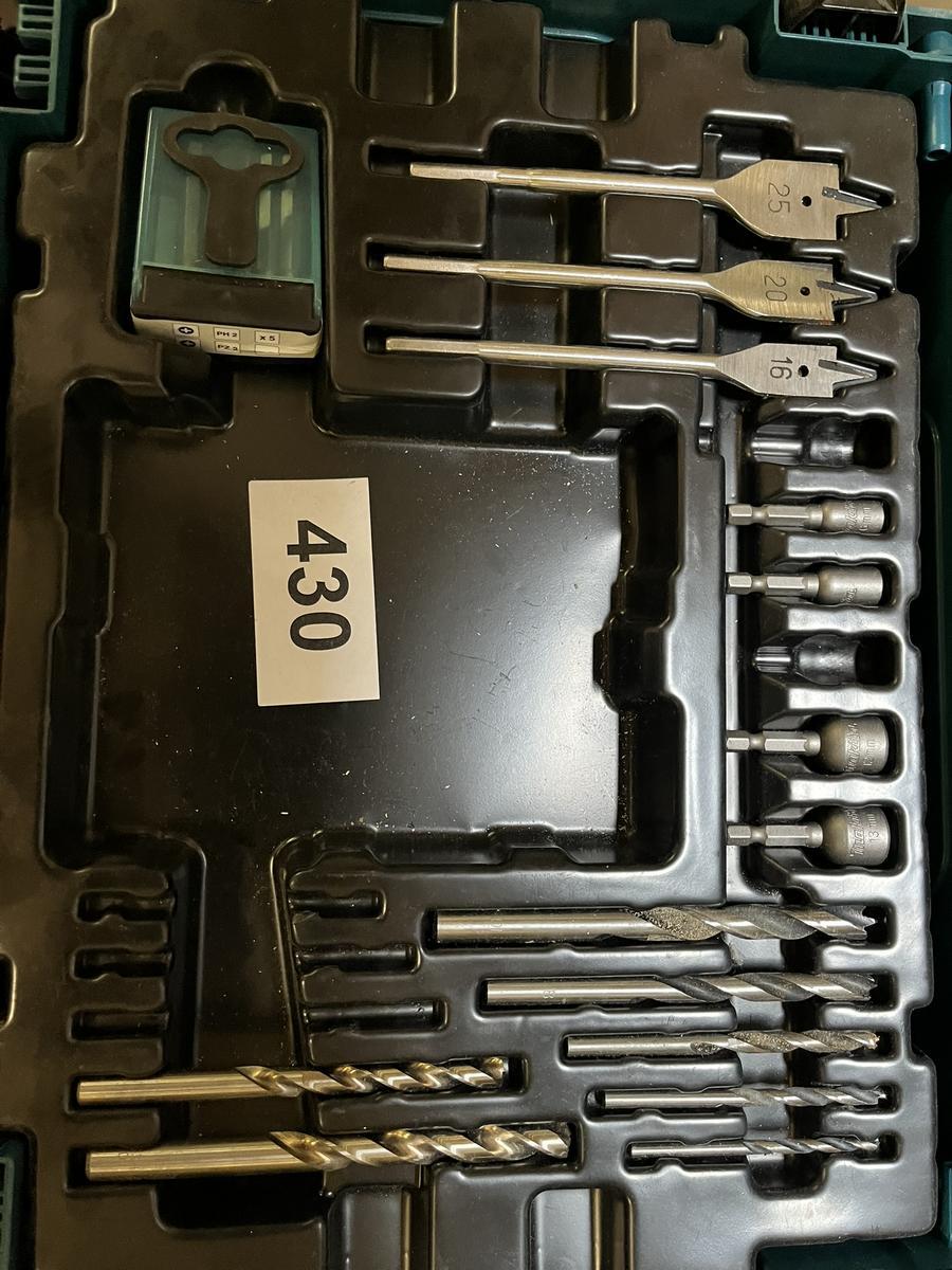 Makita Bohrmaschine mit Bohrerkassette