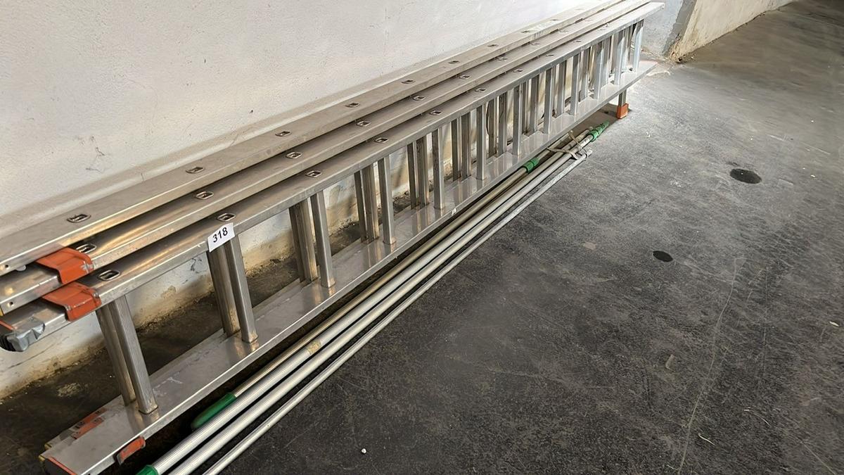 Aluleiter 3 teilig mit jeweils 12 Sprossen