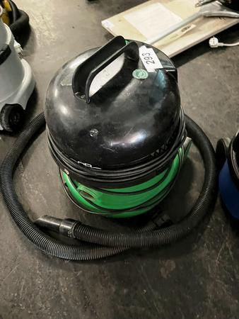 Gewerbestaubsauger 1200 W Gewerbestaubsauger 1200 W
