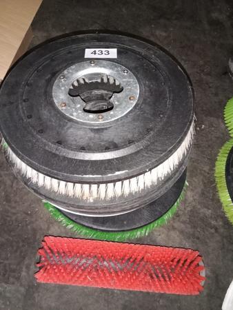 Posten Zubehör für Reinigungsautomat, Bürsten, Mop, usw. Posten Zubehör für Reinigungsautomat, Bürsten, Mop, usw.