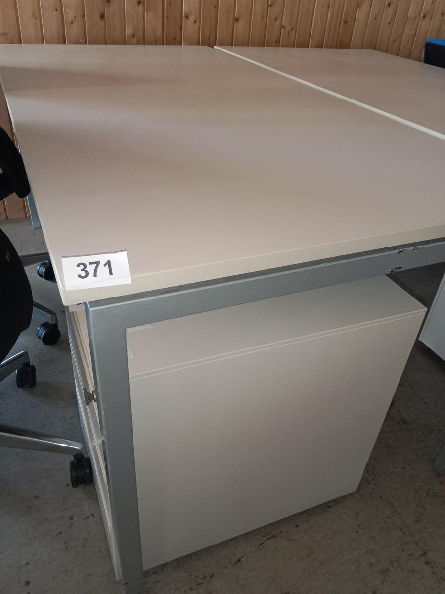Neudörfler Schreibtisch, ca. 180x90cm, Gestell grau, Platte creme