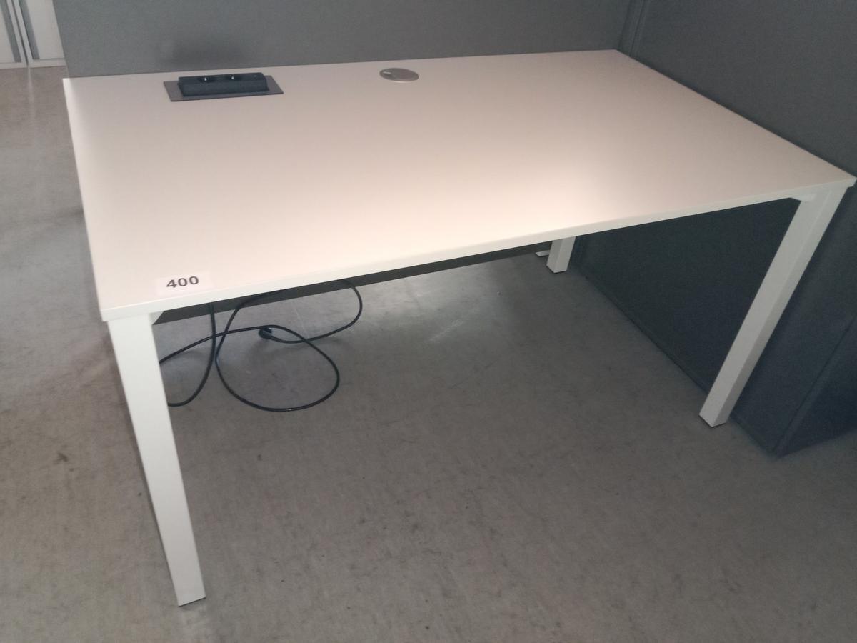 Blaha Arbeitsplatz bestehend aus Schreibtisch ca. 140x80cm ohne Trennwand und Aktenschrank ca. 35x90x115cm in grau