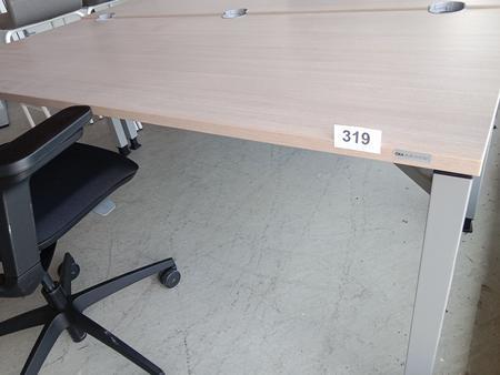 OKA Schreibtisch, ca. 180x80cm, höhenverstellbar OKA Schreibtisch, ca. 180x80cm, höhenverstellbar