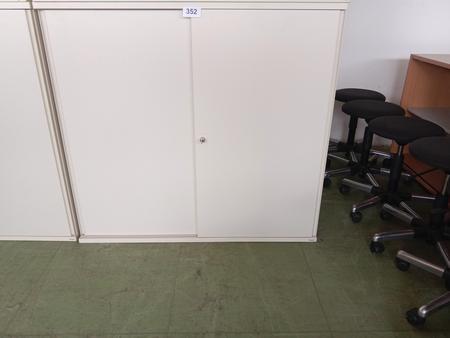 Bene Aktenschrank, ca. 120x45x113cm, 3 Ordner hoch Bene Aktenschrank, ca. 120x45x113cm, 3 Ordner hoch