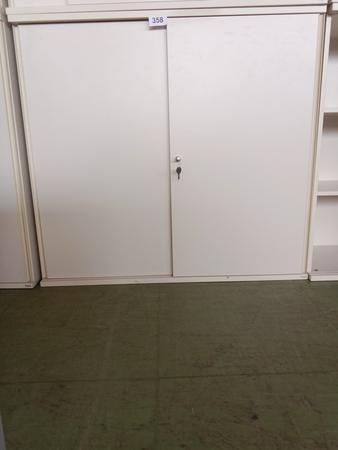 Bene Aktenschrank, ca. 120x45x113cm, 3 Ordner hoch Bene Aktenschrank, ca. 120x45x113cm, 3 Ordner hoch