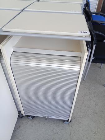 Bene High Caddy, ca. 58x80x113cm Bene High Caddy, ca. 58x80x113cm