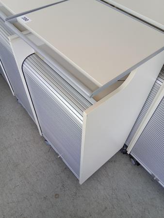 Bene High Caddy, ca. 58x80x113cm Bene High Caddy, ca. 58x80x113cm