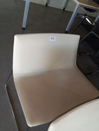 2 Stk. Arper Loungesessel mit Lederbezug 2 Stk. Arper Loungesessel mit Lederbezug