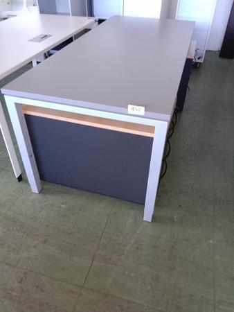 Hali Schreibtisch, ca. 180x80cm, grau Hali Schreibtisch, ca. 180x80cm, grau
