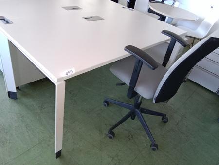 Steelcase Schreibtisch, ca. 160x80cm, weiß Steelcase Schreibtisch, ca. 160x80cm, weiß