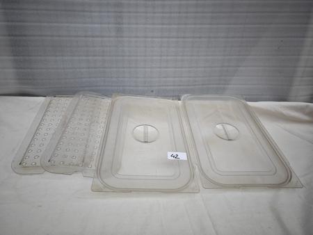 1/1 GN Abtropftassen und 2 Deckel