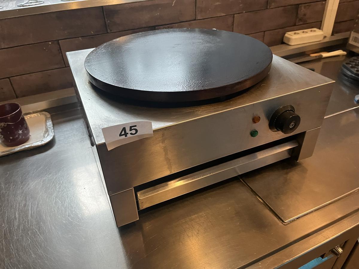 Crepeeisen mit Zubehör 45/45/25 cm