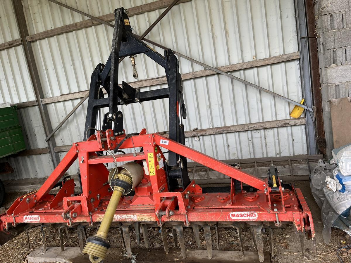 KOMBI MASCHIO Mod 3000 Kreiselegge, Gewicht: ca.1100 kg, BJ 2006