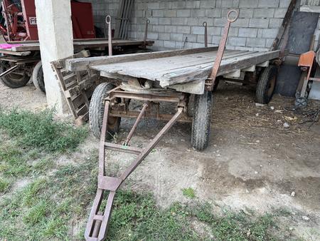 Plateauanhnger, ausziehbar,  2-achsig, ohne Kipper fr Holz/Langguttransport, BJ unbekannt