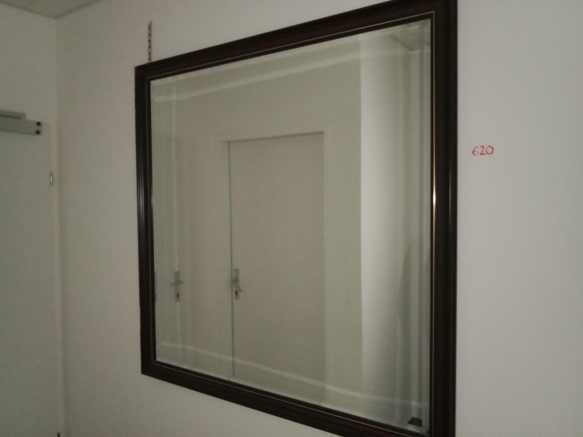 Wandspiegel ca. 140/140 cm