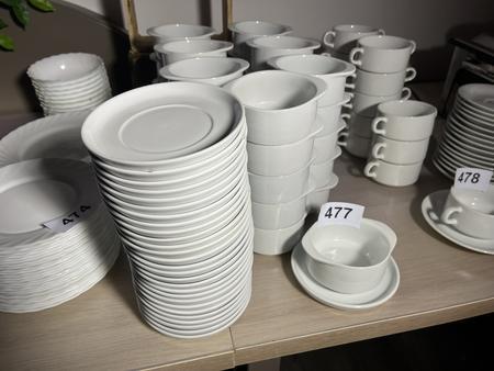 35 Stk. Suppentassen mit Untersetzer