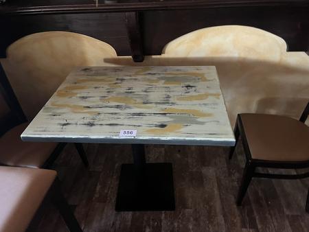 Gastrotisch 90x70 cm mit 2 Sthlen