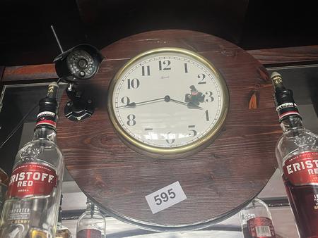 Wanduhr ca. 30 cm Durchmesser