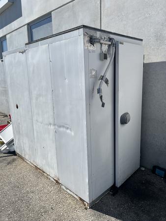 MECFRI freistehende Khlzelle - Freigelnde 125/210/200 cm mit Boden / 1 Tre