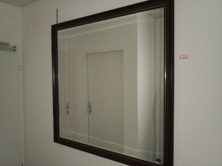 Wandspiegel ca. 140/140 cm