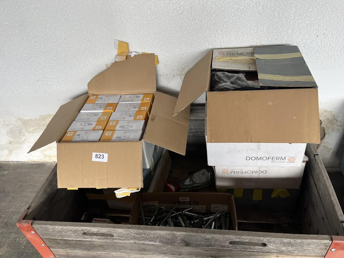 Großposten DOMO Dichtungsgummi-,Beschläge = 1 Palette