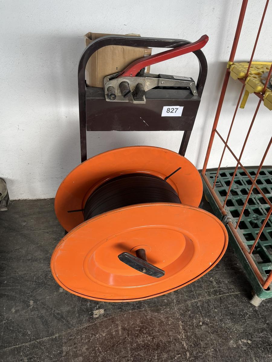 Bindemaschine mit Abrollgerät fürKunststoffbänder?d=2025-09-13 22:11:30