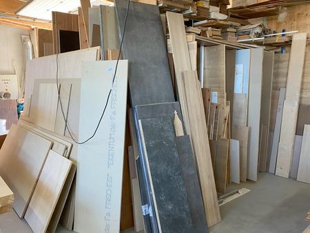 komplette Bestand: Zirben-,Spanplatten, Massivholzplatten, Arbeitsplatten, Zuschnitte- Krzungen-Restmaterial