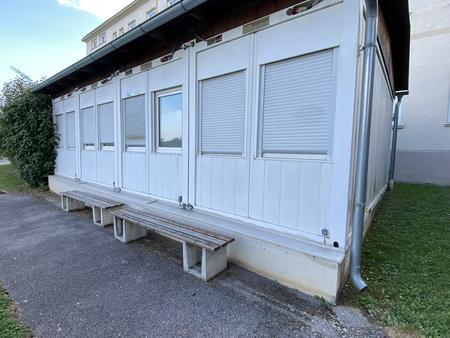 Containex 4-fach Containeranlage ohne Mittelwnde, stirnseitig Fenster, isoliert, PVC Boden, Elektroheizung, 1 Auentre, Baujahr 2000