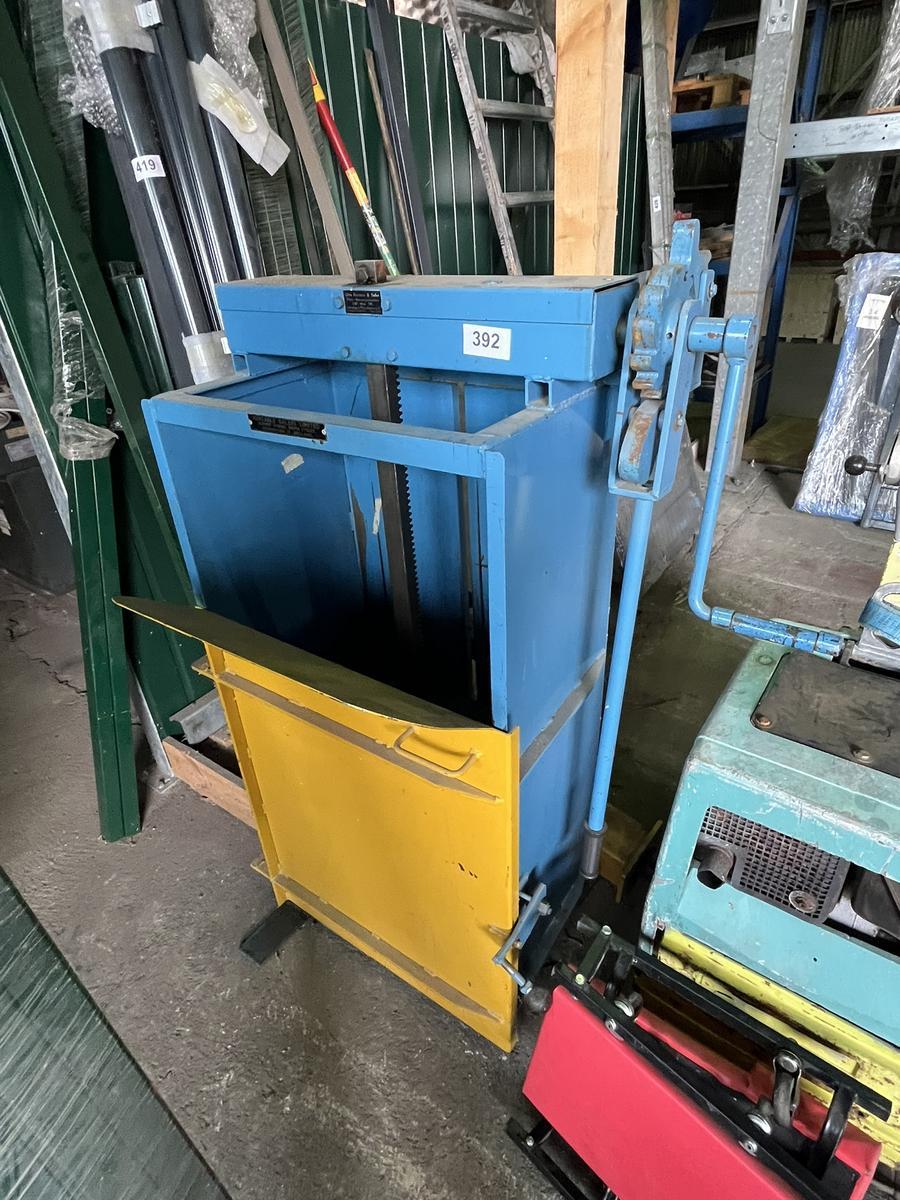 Müllpresse?d=2025-09-16 22:21:04