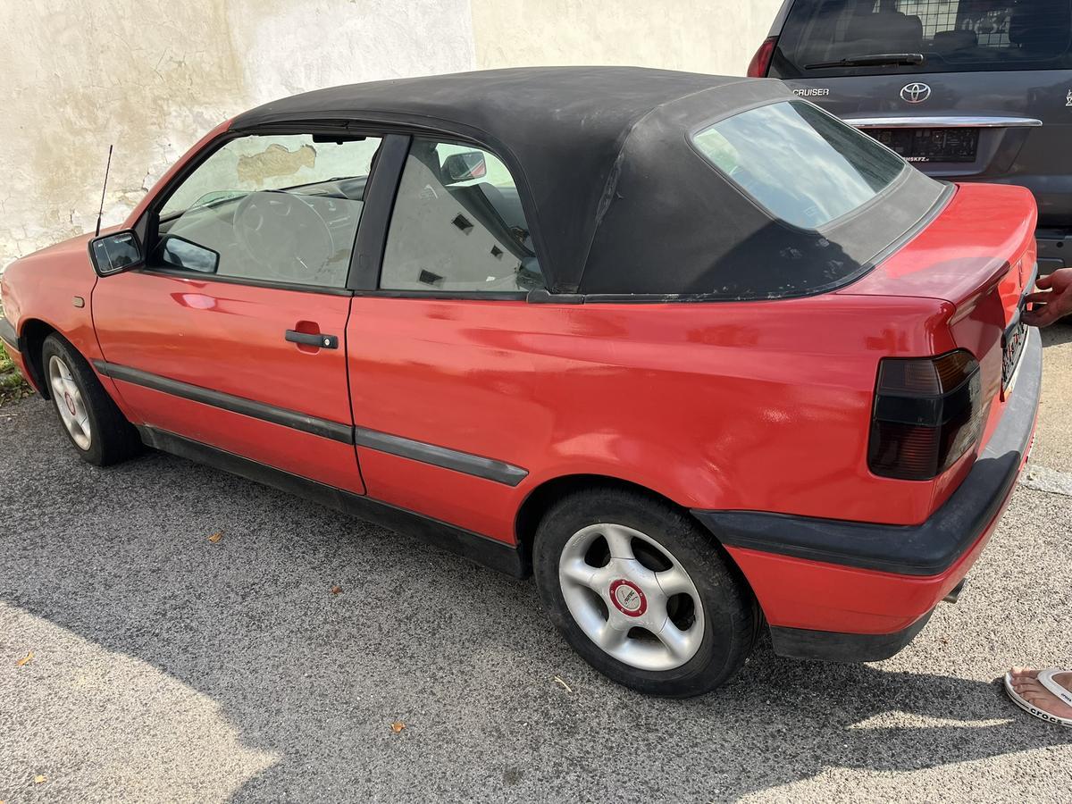 VW Golf Rabbit?d=2025-09-16 23:57:07