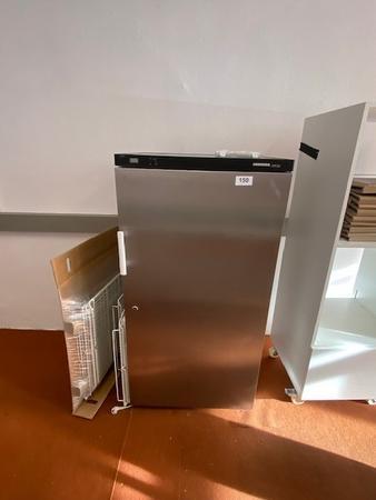 Kühlschrank Liebherr UKS 5050 mit erneuerter Tür-Gummidichtung und vielen Rosten Kühlschrank Liebherr UKS 5050 mit erneuerter Tür-Gummidichtung und vielen Rosten