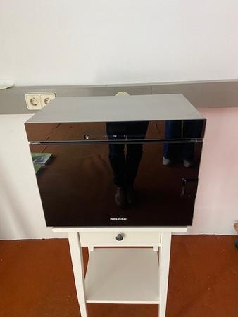 Miele Stand-Dampfgarer DG 6001, funktionsfähig, 2200W, freistehend Miele Stand-Dampfgarer DG 6001, funktionsfähig, 2200W, freistehend
