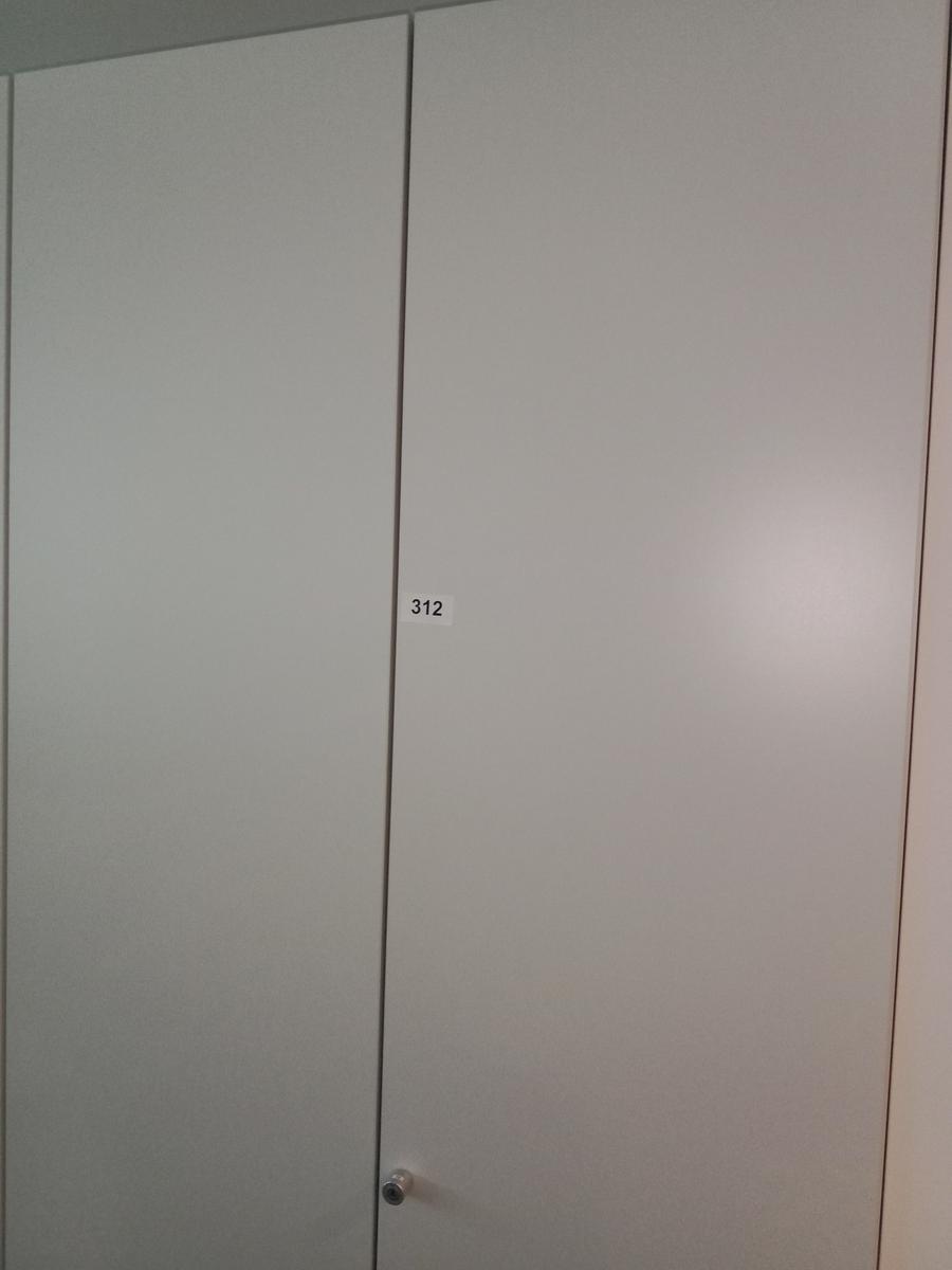 Aktenschrank, Steelcase, 6 Ordner hoch, weiß, ca. 120x45x230cm?d=2025-10-11 20:12:45