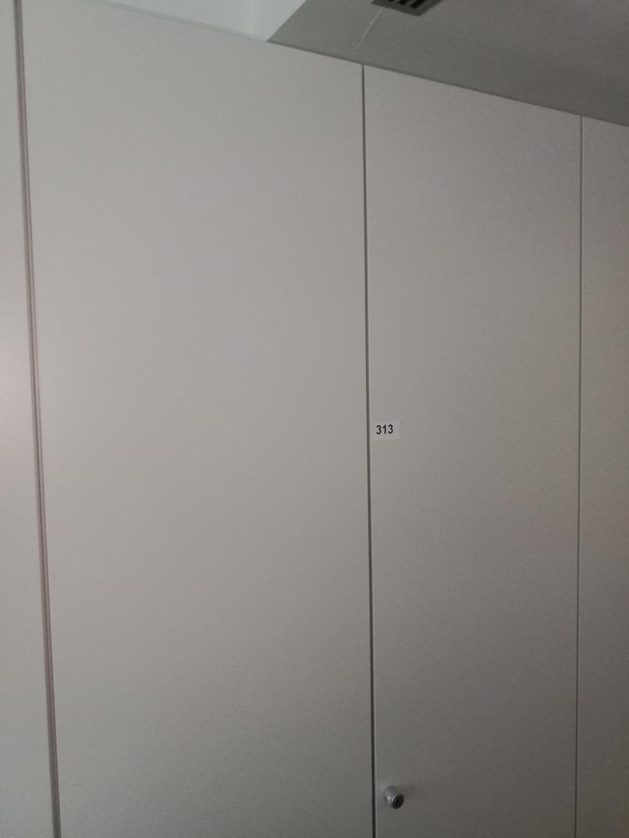 Aktenschrank, Steelcase, 6 Ordner hoch, weiß, ca. 120x45x230cm?d=2025-10-11 20:12:43