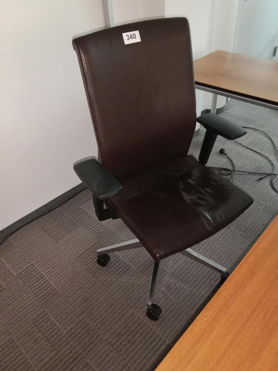 Bürodrehstuhl - Chefsessel von Bene, Lederbezug, dunkelbraun?d=2025-10-11 20:46:56