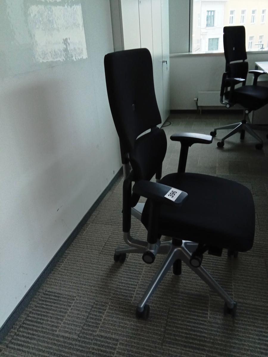 Steelcase Bürodrehstuhl, Stoffbezug, schwarz?d=2025-10-11 20:42:39