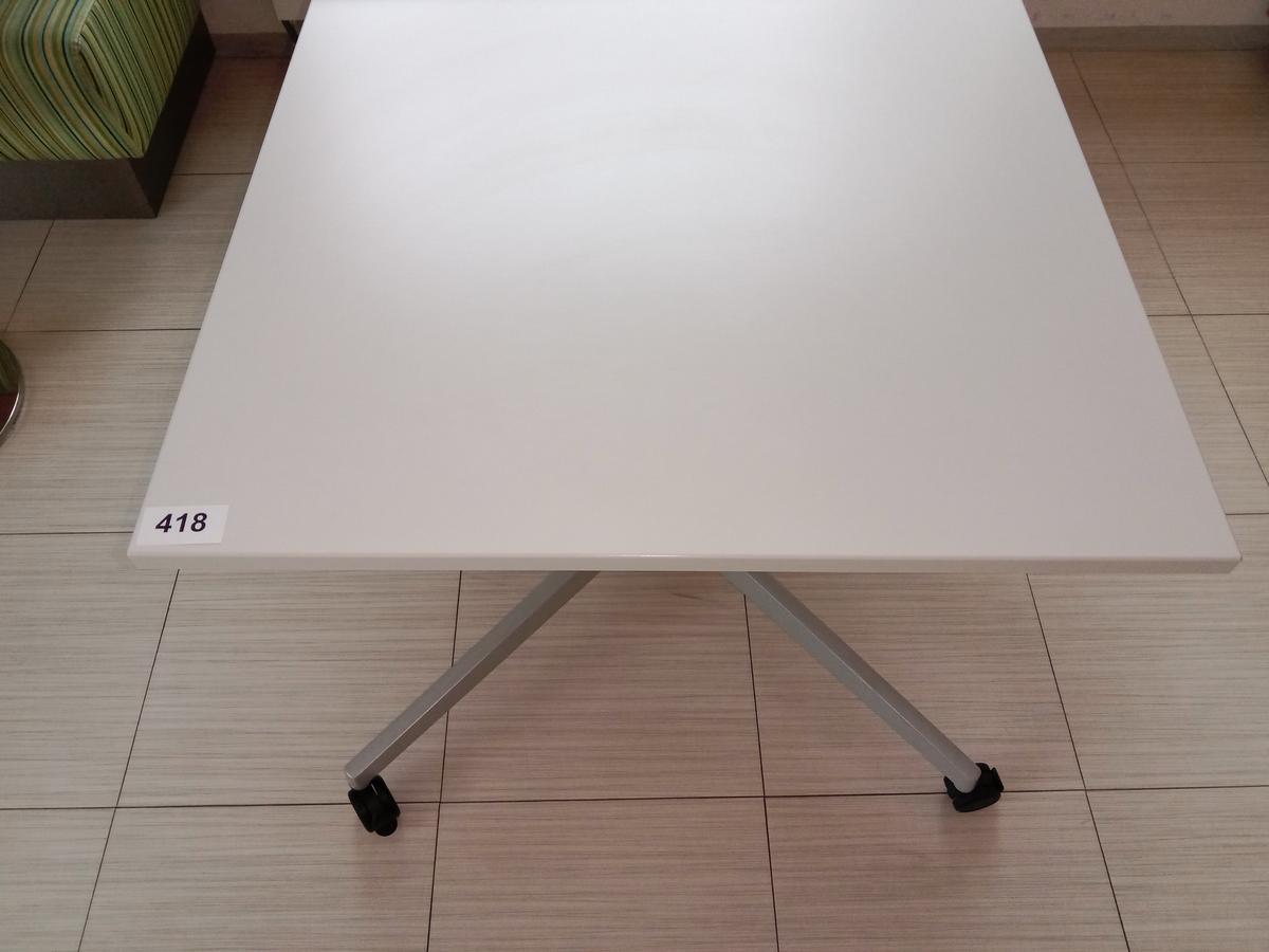 Teleskoptisch, ca. 90x90cm?d=2025-10-11 20:20:25