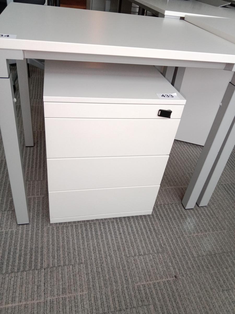 Steelcase Rollcontainer, ca. 44x59x57cm?d=2025-10-11 20:42:40