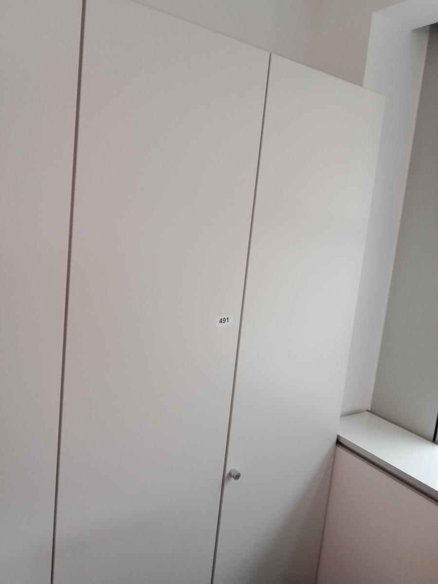 Aktenschrank, Steelcase, 6 Ordner hoch, weiß, ca. 120x45x230cm?d=2025-10-11 20:42:46