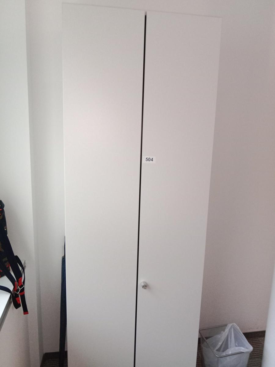 Aktenschrank, Steelcase, ca. 80x45x230cm, weiß, 6 Ordner hoch?d=2025-10-11 20:51:15