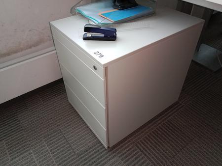 Steelcase Rollcontainer, ca. 44x59x57cm Steelcase Rollcontainer, ca. 44x59x57cm