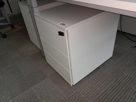 Steelcase Rollcontainer, ca. 44x59x57cm Steelcase Rollcontainer, ca. 44x59x57cm