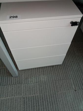 Steelcase Rollcontainer, ca. 44x59x57cm Steelcase Rollcontainer, ca. 44x59x57cm