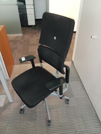 Steelcase Bürodrehstuhl, Stoffbezug, schwarz Steelcase Bürodrehstuhl, Stoffbezug, schwarz