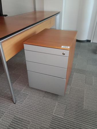 Rollcontainer in Holzoptik, Front silber, ca. 45x60x63cm Rollcontainer in Holzoptik, Front silber, ca. 45x60x63cm