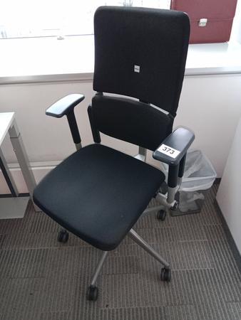 Steelcase Bürodrehstuhl, Stoffbezug, schwarz Steelcase Bürodrehstuhl, Stoffbezug, schwarz