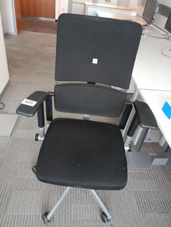 Steelcase Bürodrehstuhl, Stoffbezug, schwarz Steelcase Bürodrehstuhl, Stoffbezug, schwarz
