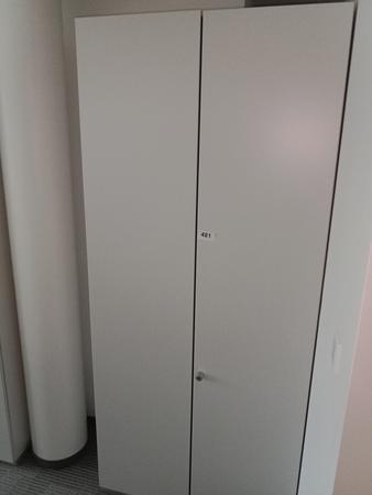 Aktenschrank, Steelcase, 6 Ordner hoch, weiß, ca. 100x45x230cm Aktenschrank, Steelcase, 6 Ordner hoch, weiß, ca. 100x45x230cm